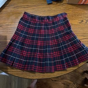 American Apparel Plaid pleated skirt